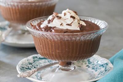 طرز تهیه فرنی کاکائویی/ دسر خوشمزه و ساده ایرانی