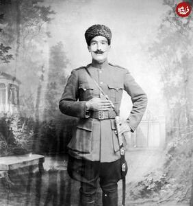 عکس/ ژست مردی که ۱۰۴ سال پیش ولیعهد و خانواده احمدشاه را اخراج کرد | اقتصاد24