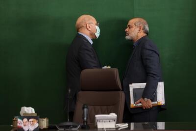 پُتک «استیضاح» مجلس بر سر وزیر کشور | تکاپوی قالیباف برای نجات وحیدی