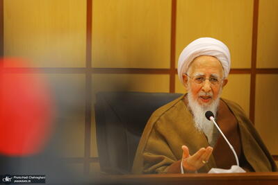 آیت‌الله العظمی جوادی آملی: اگر اصالت خود را حفظ کنیم، در مذاکرات و مسائل خارجی دچار ضعف نخواهیم شد
