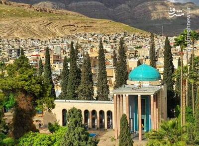 دورنمایی از آرامگاه سعدی