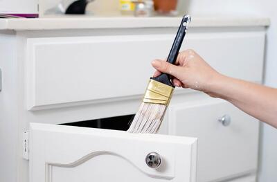 ساده ترین روش رنگ کردن کابینت ام دی اف و چوبی برای افراد مبتدی