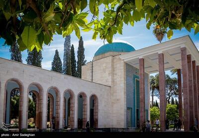 گلستان خوانی فارسی آموزان در روز سعدی - تسنیم