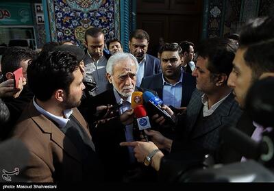 خاطراتی از چهل سال همراهی با دکتر پرویز داودی - تسنیم