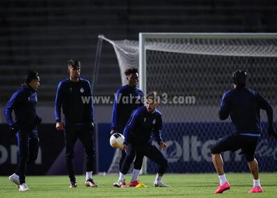 هیچکس حواسش به ۵ ستاره استقلال نبود!