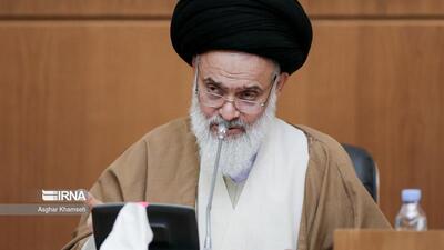 رییس جامعه مدرسین: ایران باید در توسعه فناوری‌های نوین نقش آفرین باشد