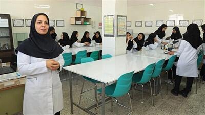 روایتی از تلاش‌های یک معلم نمونه در آستانه روز معلم