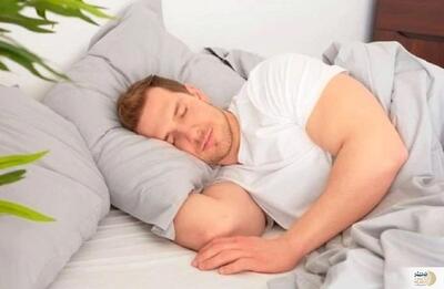 چرا صبح‌ها به سختی از خواب بیدار می‌شویم؟ + راهکار