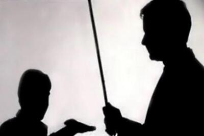 ضرب و شتم شدید یک دانش‌آموز در کرمانشاه توسط معلم/ فیلم | سیتنا