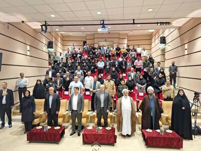 پایان رقابت ۳۵۰ شاعر آیینی در جشنواره «طلوع سرخ» ایلام