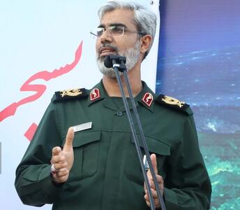 سپاه پاسداران خدمت‌رسانی و دفاع از مظلومان را افتخار خود می‌داند