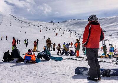 دیزین میزبان رقابت اسکی‌بازان نونهال و نوجوان از ۱۱ استان کشور شد