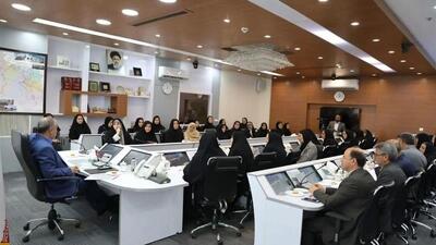 استاندار خراسان جنوبی: بانوان در خط مقدم جهاد اقتصادی هستند