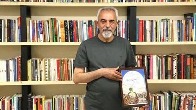 فردین صادق ایوبی  چهره هنر سال  استان کردستان شد