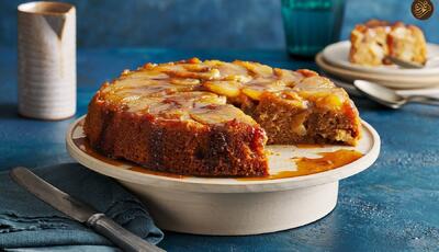طرز پخت کیک سیب و کارامل
