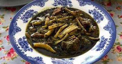 غذای مجلسی فصل بهار: خورش کنگر با گوشت تازه