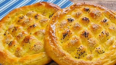 طرز تهیه نان پیده معروف ترکی در خانه!