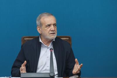 پزشکیان: نخبگان ما باید در ایران بمانند تا فردا را بسازند؛ قرار نیست کسی از خارج بیاید و کشور را بسازد/ تغییر نگاه آموزشی در مدارس، آینده‌ی ما را مشخص خواهد کرد