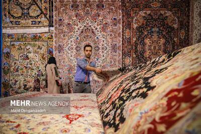 نمایشگاه نیمه کاره فرش قم در آستانه واگذاری؛چشم انتظاری ۲۰ هزار بافنده