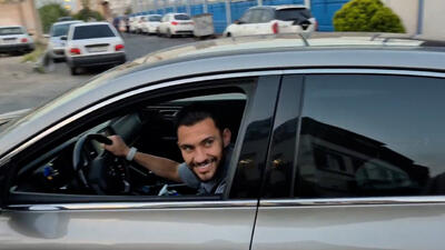 شوخی جالب هوادار استقلال با محمد‌رضا آزادی - پارس فوتبال