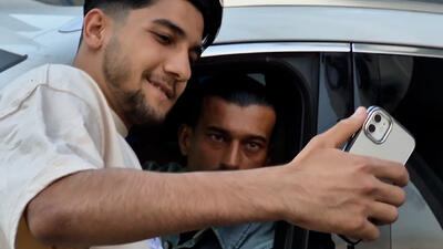 خروج رامین رضائیان از کمپ‌حجازی درمیان هواداران - پارس فوتبال