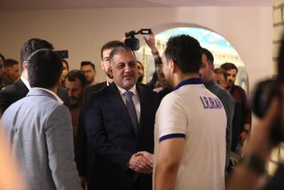 بازدید وزیر ورزش عراق از فدراسیون کشتی - پارس فوتبال