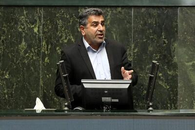 تأمین معیشت کارگران و کارمندان باید اولویت اصلی دولت باشد