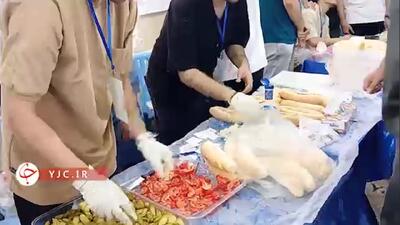برپایی بازارچه خیریه غذا در دانشگاه نوشیروانی بابل + فیلم