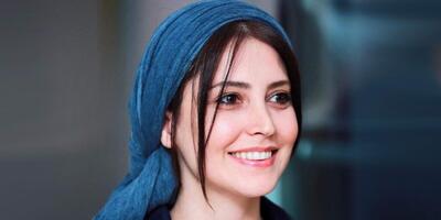عکس خوش حس‌وحال خانم بازیگر لحظه گرگ‌ومیش