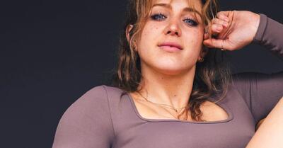 ابزاری برای برش های کاغذ روانی خود درمانی
