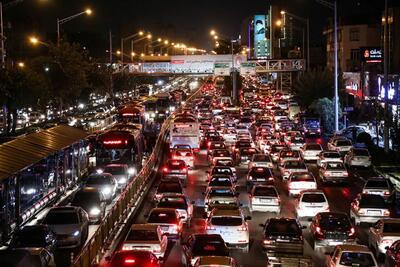 ترافیک سنگین تمام محورهای شمالی/ ممنوعیت تردد در محور چالوس