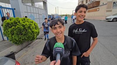 کودک هوادار استقلال: فرهاد به عشق استقلال برگرد!