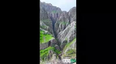 عبور قطار لرستان از دل رشته کوه زاگرس