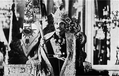 همه‌چیز درباره تاج‌گذاری رضاشاه / هزینه مراسم چقدر شد؟ / پشت‌پرده ۳ نشان ویژه‌ای که تیمورتاش طراحی کرد / داستان ساخت تاج پنج‌پَر