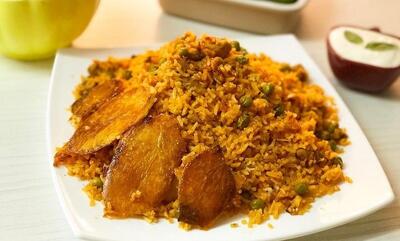 طرز تهیه نخود فرنگی پلو؛ ساده، خوشمزه و مقوی برای روزهای پرمشغله