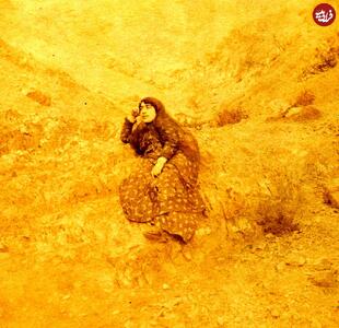 ژست خاص فخر التاج، نوه ناصرالدین شاه در دهه ۱۲۷۰ | رویداد24