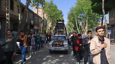 گوشه‌هایی از مراسم عزاداری خیابانی به مناسبت شهادت امام جعفر صادق (ع) در خوی