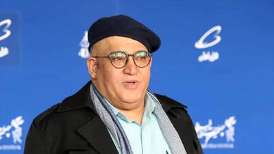 نادر سلیمانی با 59 سال سن رفته کلاس خلبانی