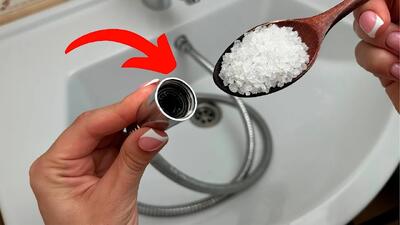 تمیز کردن رسوب و زنگ زدگی شلنگ دوش حمام / شلنگ قدیمی حمام را عوض نکن