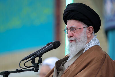 رهبر انقلاب از برنامه‌های قرآنی در ماه رمضان تجلیل کردند