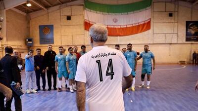 لحظاتی از پا به توپ شدن دکتر مسعود پزشکیان