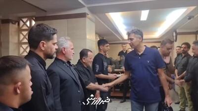 حضور عادل فردوسی پور در مراسم ترحیم مادر کمال کامیابی نیا