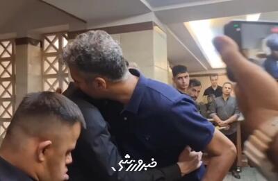 همدردی عادل فردوسی‌پور با ستاره داغدار پرسپولیسی +فیلم - پارس فوتبال