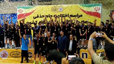 جشن قهرمانی نیرو زمینی در جام حذفی کشور - پارس فوتبال