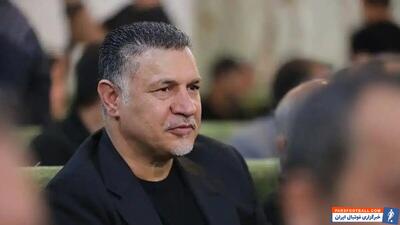 علی دایی در کنار رضا قوچان‌نژاد زننده گل تاریخی صعود به جام جهانی