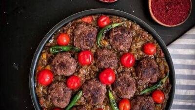 طرز تهیه درست کردن سورمه کباب خوشمزه و عالی /در عرض 10 دقیقه این شام فوری را درست کنید!+فیلم
