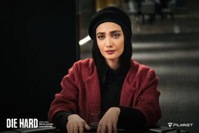 تصاویر تازه از نقش‌آفرینی مینا ساداتی در سریال «جان‌سخت»