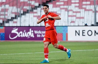 ستاره تراکتور در آستانه عبور از مهاجم پرسپولیس