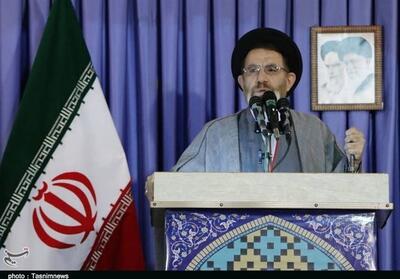 انتقاد امام جمعه خرم‌آباد از سیاسی‌کاری در انتصابات - تسنیم