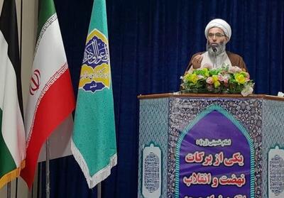 تاکید امام جمعه قشم بر‌ هوشیاری در برابر توطئه‌های دشمنان - تسنیم